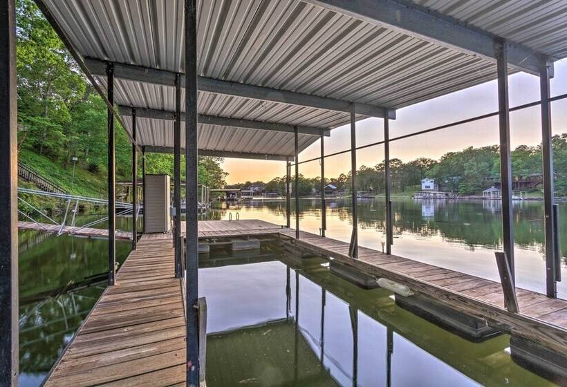 Dock, Hot Tub & Kayaks: Luxe Hot Springs Lakehouse