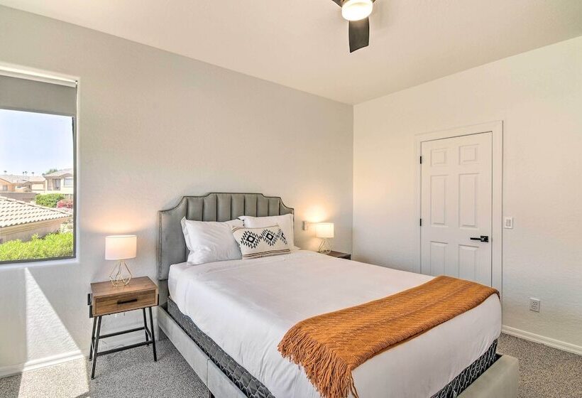 Fountain Hills Home W/ Pool, Spa & Putting Green!