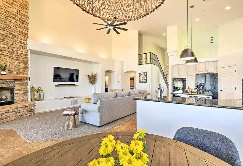 Fountain Hills Home W/ Pool, Spa & Putting Green!