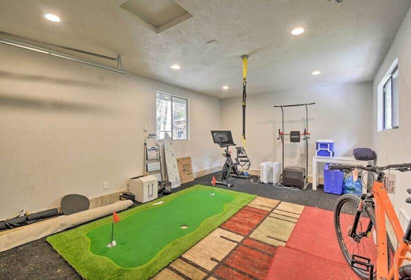 Modern Hoodsport Retreat W/ Grill, Near Lake!