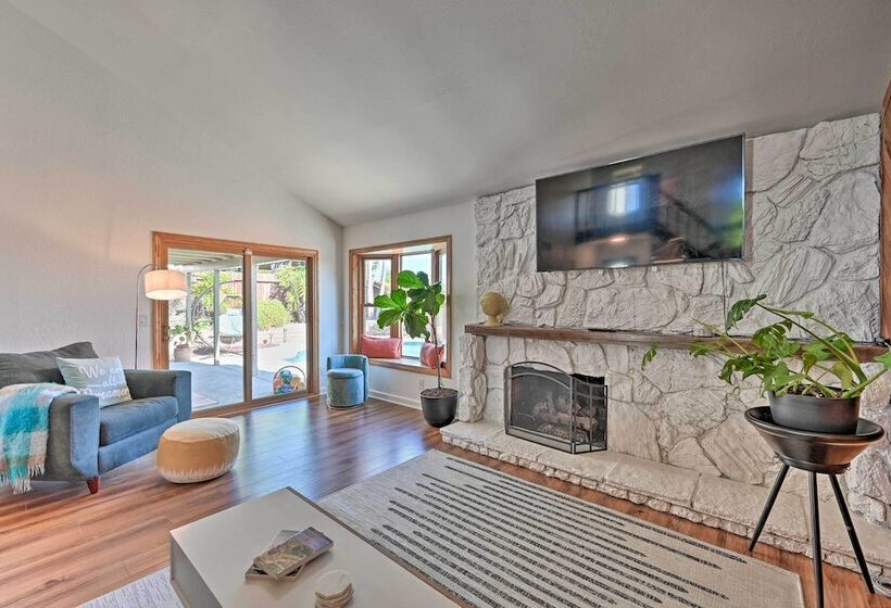 Modern Oceanside Home W/ Pool & Putting Green