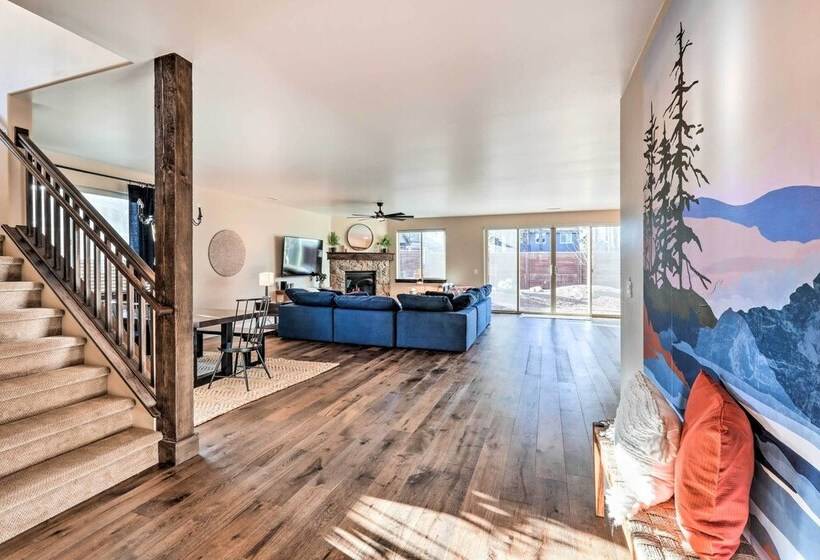 Modern Flagstaff Retreat W/ Fire Pit & Ev Charger!