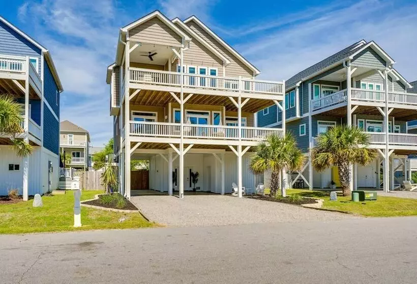 Modern Surf City Beach House W/ Hot Tub!