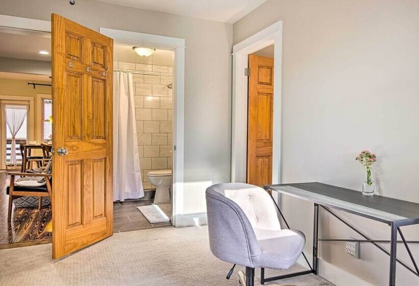 Modern Weaverville Home With Outdoor Fire Pit!