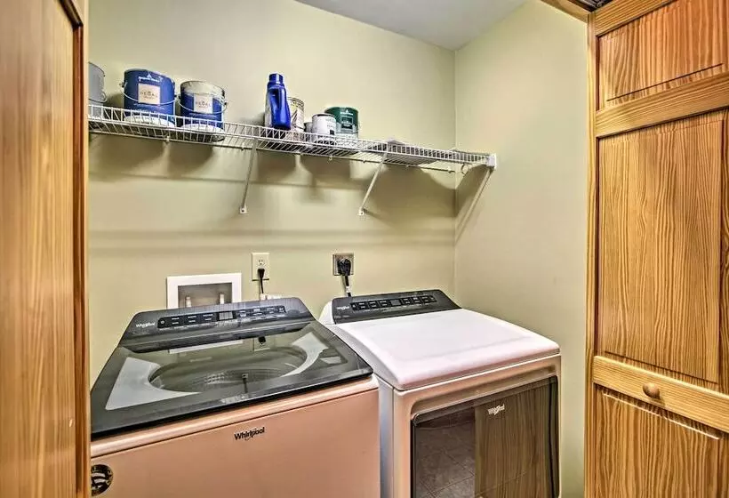 Mtn Home W/ Nature Preserve Views By Hiking Trails