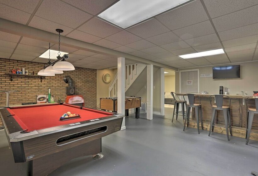 Dog Friendly Lake Ariel Resort Home W/ Deck!