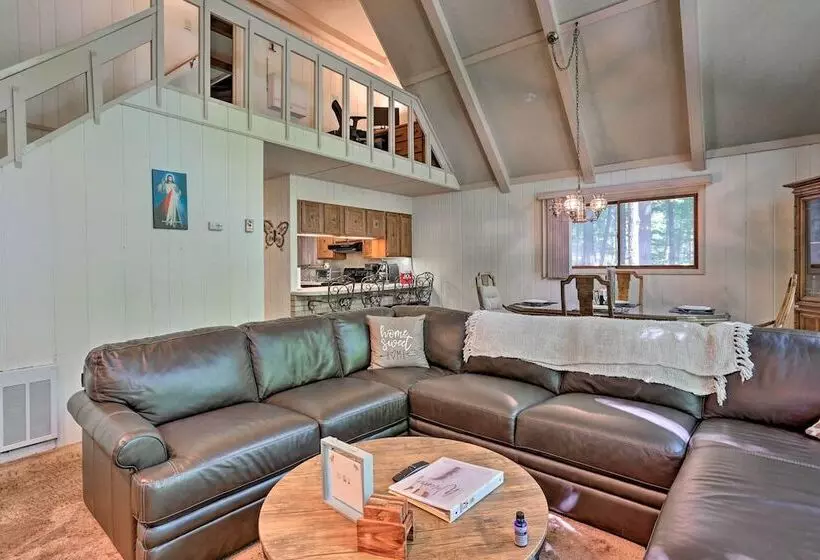 Dog Friendly Lake Ariel Resort Home W/ Deck!