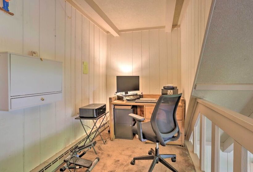 Dog Friendly Lake Ariel Resort Home W/ Deck!