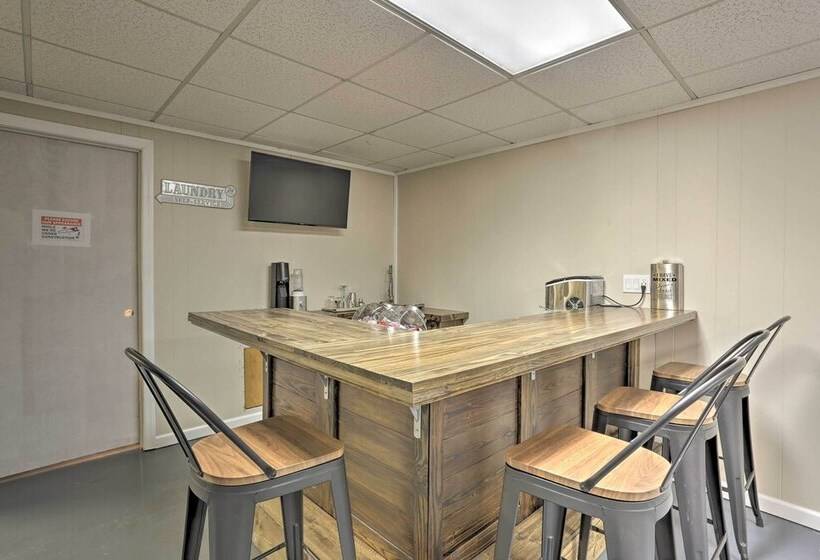 Dog Friendly Lake Ariel Resort Home W/ Deck!