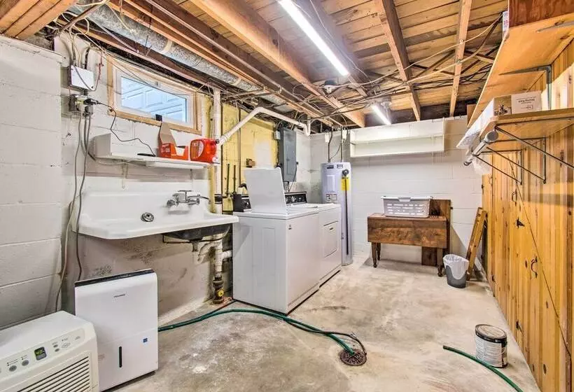 Pet Friendly Uptown Normal Home: Steps To Isu