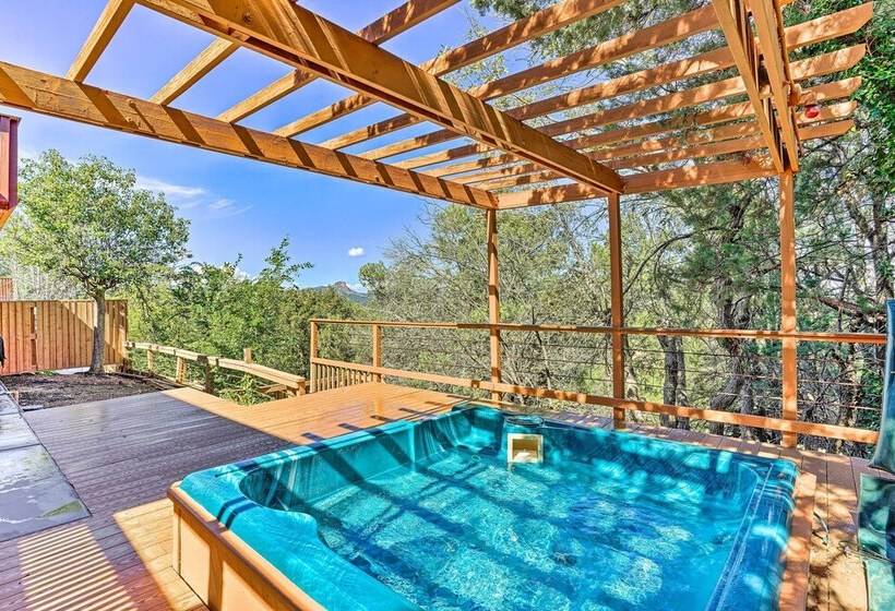 Picturesque Prescott Home W/ Mtn Views & Hot Tub