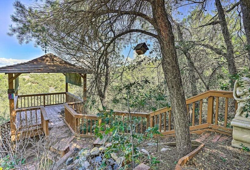 Picturesque Prescott Home W/ Mtn Views & Hot Tub