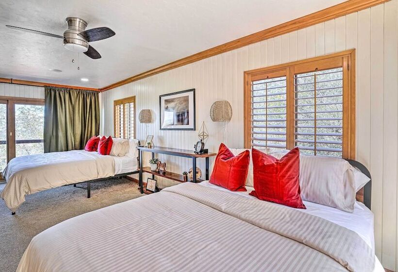 Picturesque Prescott Home W/ Mtn Views & Hot Tub