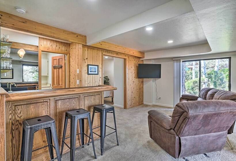 Picturesque Prescott Home W/ Mtn Views & Hot Tub