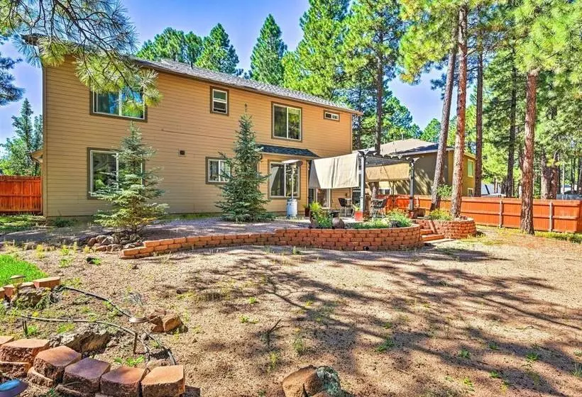 Quaint Flagstaff Retreat W/ Outdoor Dining!