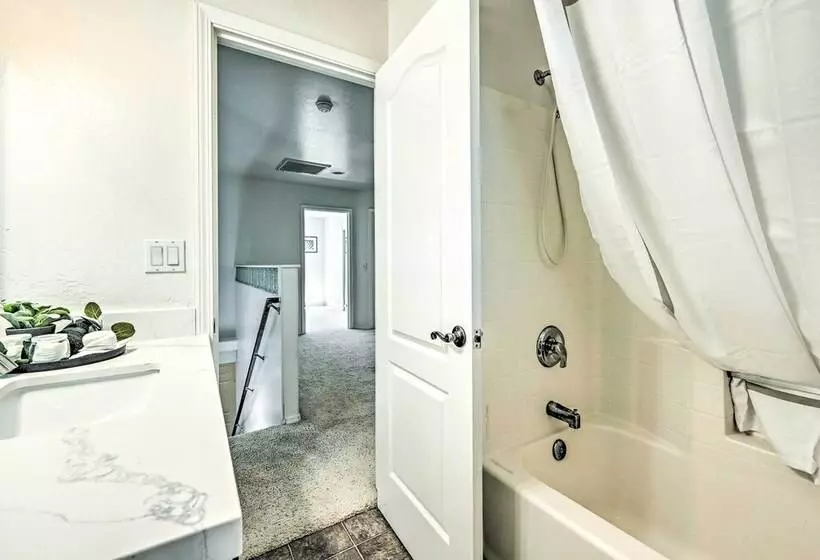 Quaint Flagstaff Retreat W/ Outdoor Dining!