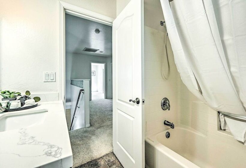 Quaint Flagstaff Retreat W/ Outdoor Dining!