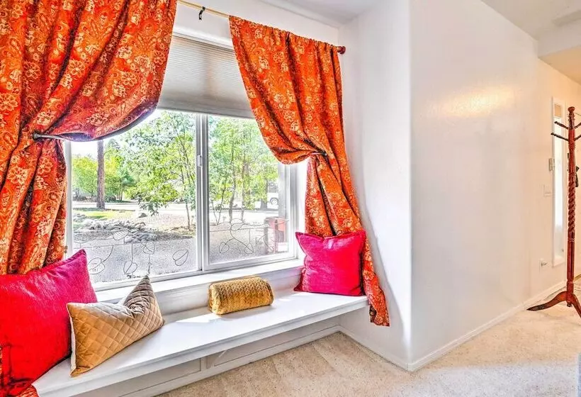 Quaint Flagstaff Retreat W/ Outdoor Dining!