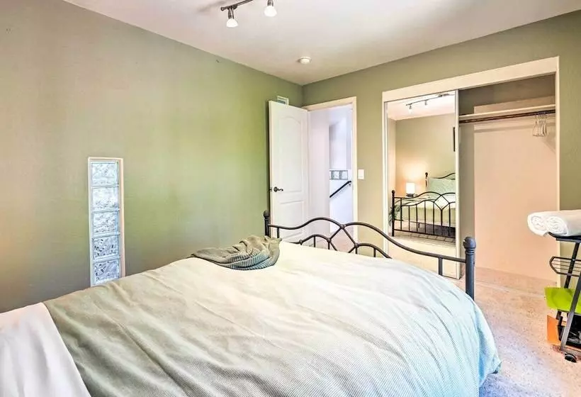 Quaint Flagstaff Retreat W/ Outdoor Dining!