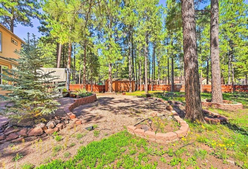 Quaint Flagstaff Retreat W/ Outdoor Dining!