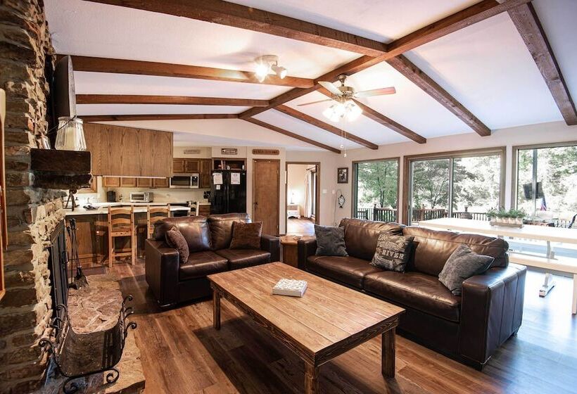 Riverfront Retreat W/ Fire Pit: Fish & Hike!