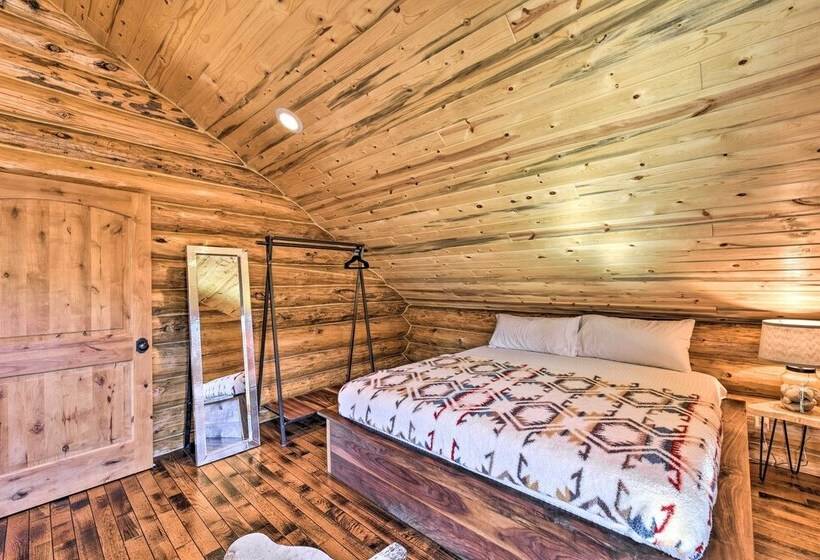 Riverfront Retreat W/ Hot Tub: Fish & Hike!