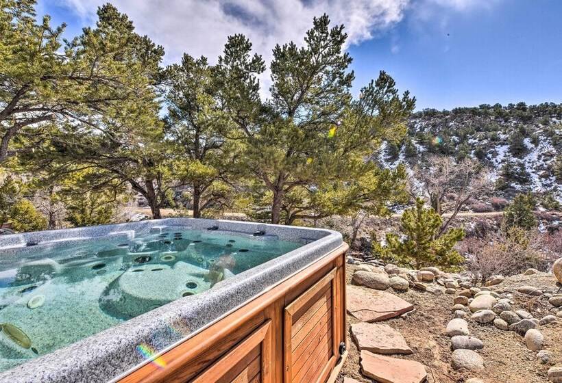 Riverfront Retreat W/ Hot Tub: Fish & Hike!