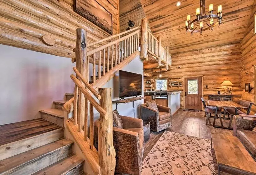 Riverfront Retreat W/ Hot Tub: Fish & Hike!