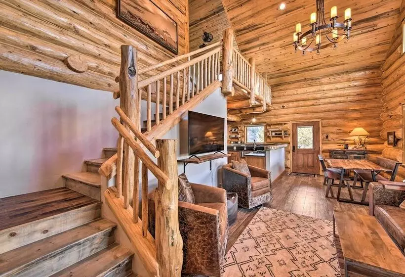 Riverfront Retreat W/ Hot Tub: Fish & Hike!