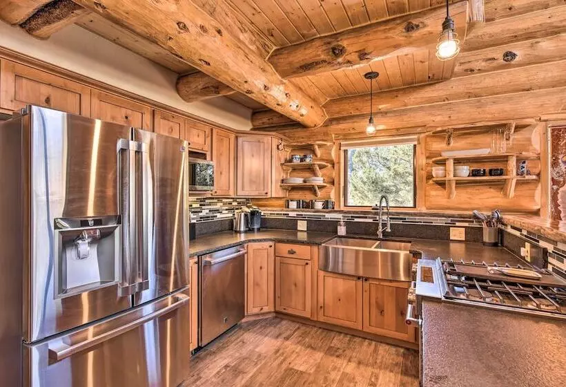 Riverfront Retreat W/ Hot Tub: Fish & Hike!