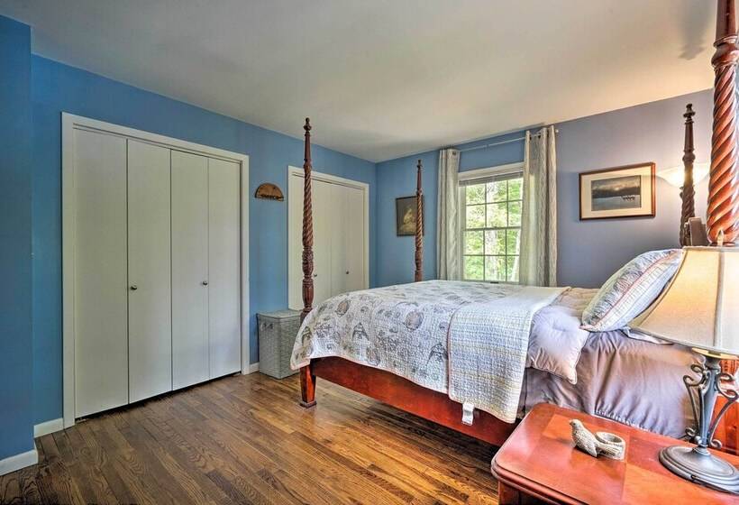 Rustic Adirondacks Home W/ Hot Tub & Lake Access!