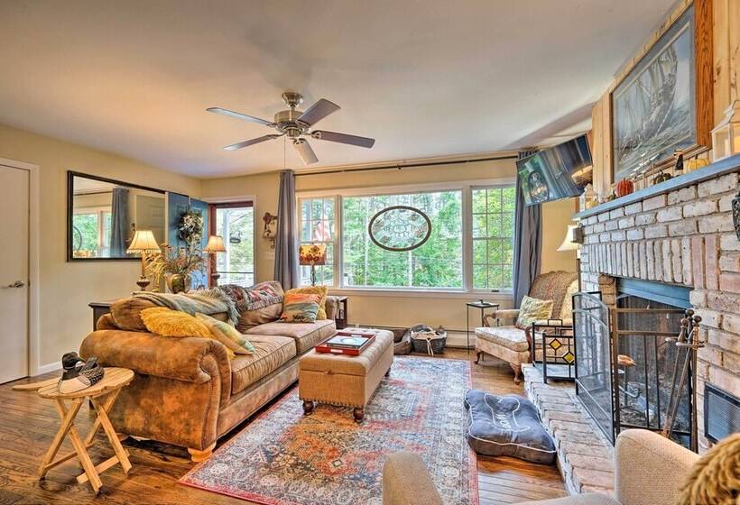 Rustic Adirondacks Home W/ Hot Tub & Lake Access!