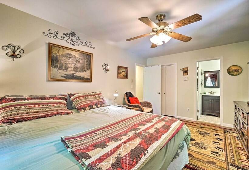 Rustic Adirondacks Home W/ Hot Tub & Lake Access!