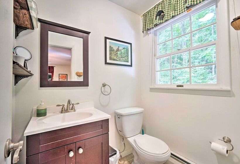 Rustic Adirondacks Home W/ Hot Tub & Lake Access!