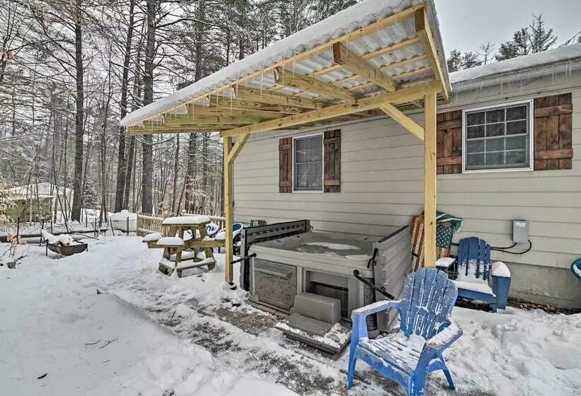 Rustic Adirondacks Home W/ Hot Tub & Lake Access!