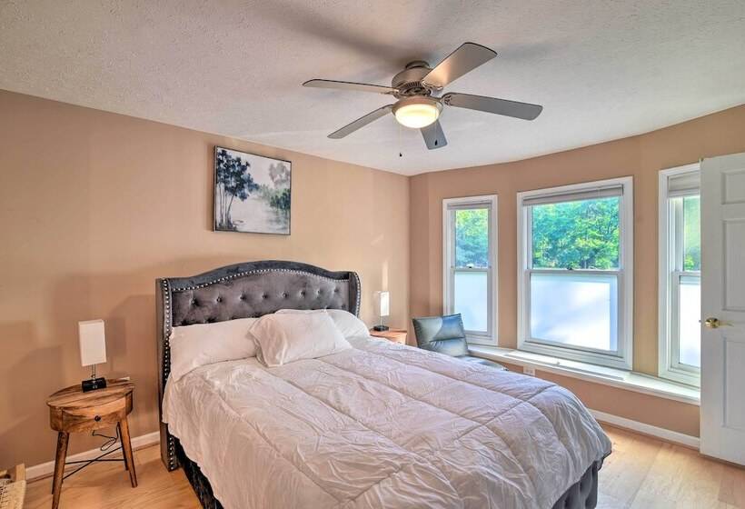 Ryman Riviera Home W/ Fireplace: Steps To River