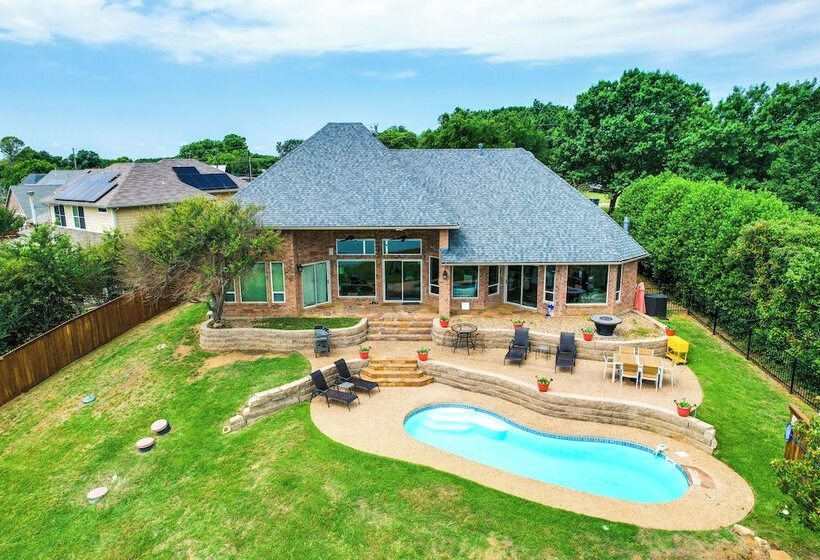 Lakefront Little Elm Home W/ Private Pool!