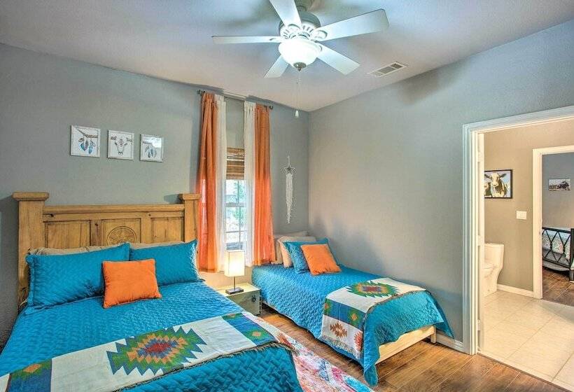 Lakefront Little Elm Home W/ Private Pool!