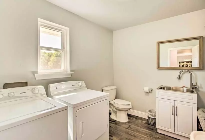 ~ 3 Mi To Dtwn Mckinney: Suburban Texas Retreat