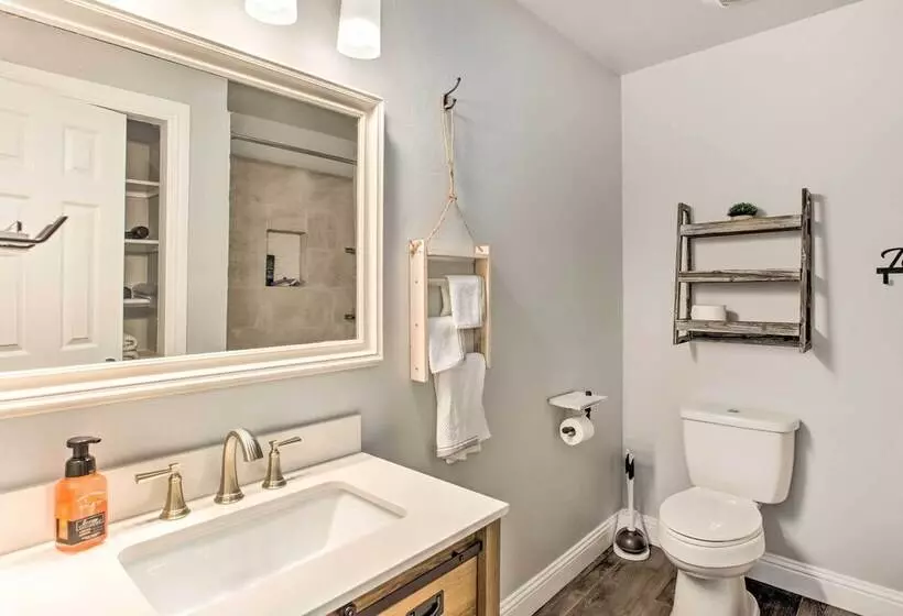 ~ 3 Mi To Dtwn Mckinney: Suburban Texas Retreat