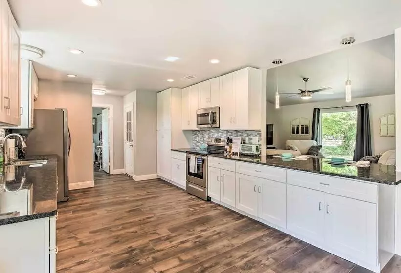 ~ 3 Mi To Dtwn Mckinney: Suburban Texas Retreat