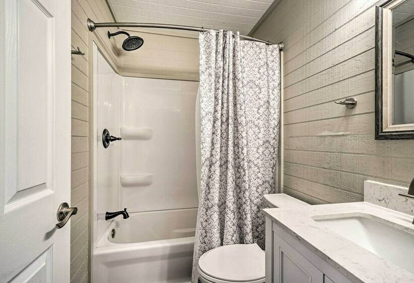 Waterfront Lake Cottage W/ Dock, Gentle Slope