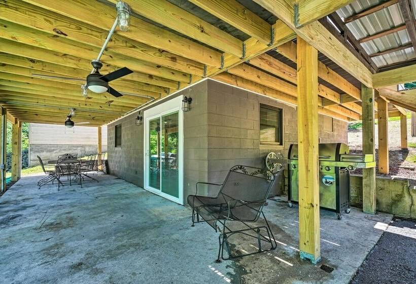 Waterfront Lake Cottage W/ Dock, Gentle Slope