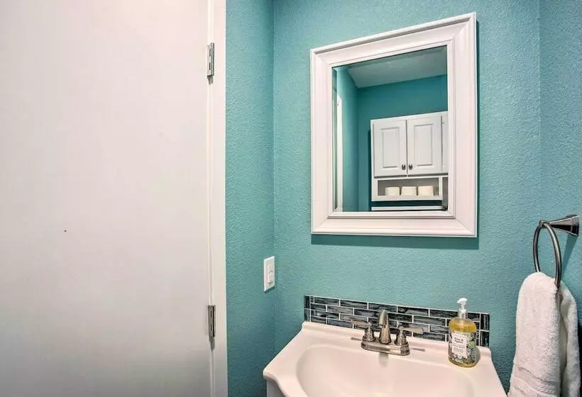 Wooded Pottsboro Escape ~ 1 Mi To Lake Texoma