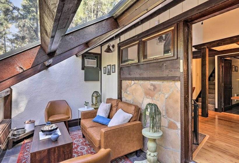 Woodsy Flagstaff Hideaway W/ Deck + Sunroom!