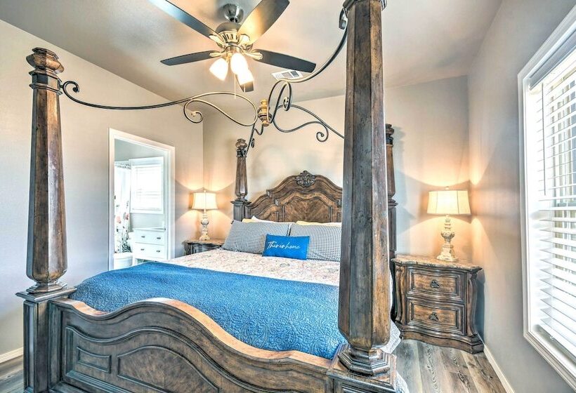 Amarillo Home: 16 Mi To Amarillo Zoo!