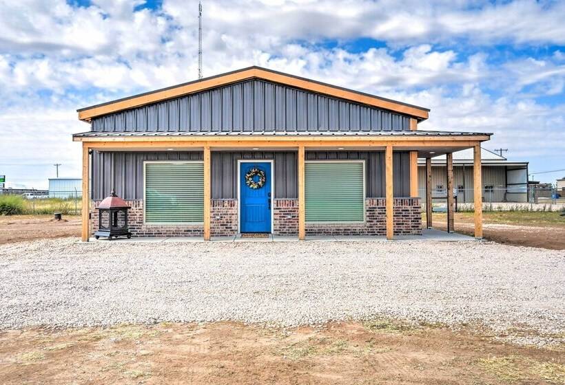 Amarillo Home: 16 Mi To Amarillo Zoo!