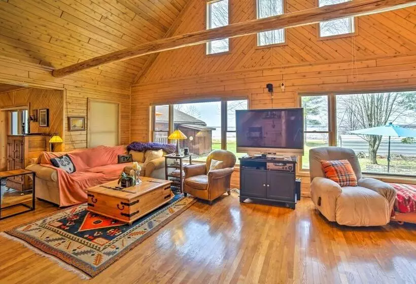 Beachfront Lake Michigan Log Cabin With Sauna!