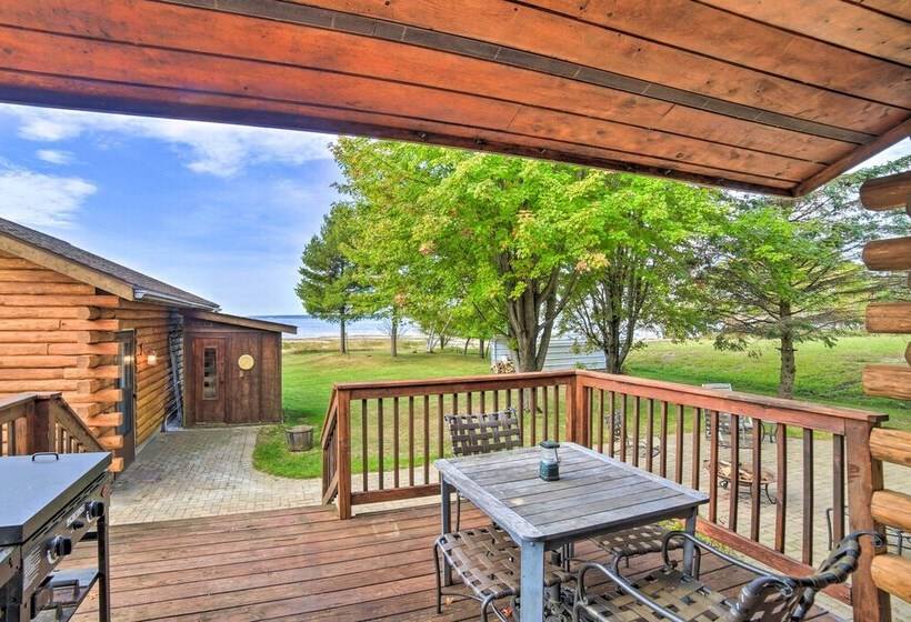 Beachfront Lake Michigan Log Cabin With Sauna!