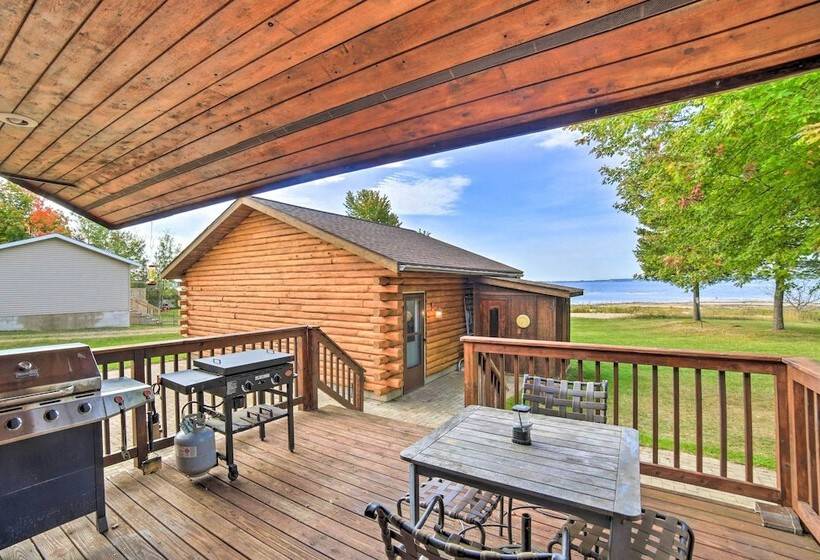 Beachfront Lake Michigan Log Cabin With Sauna!